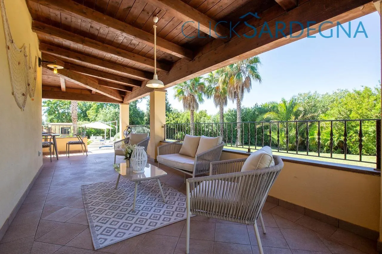 Villa Paradiso With Swimming Pool Large Garden And Tennis Court ألغيرو