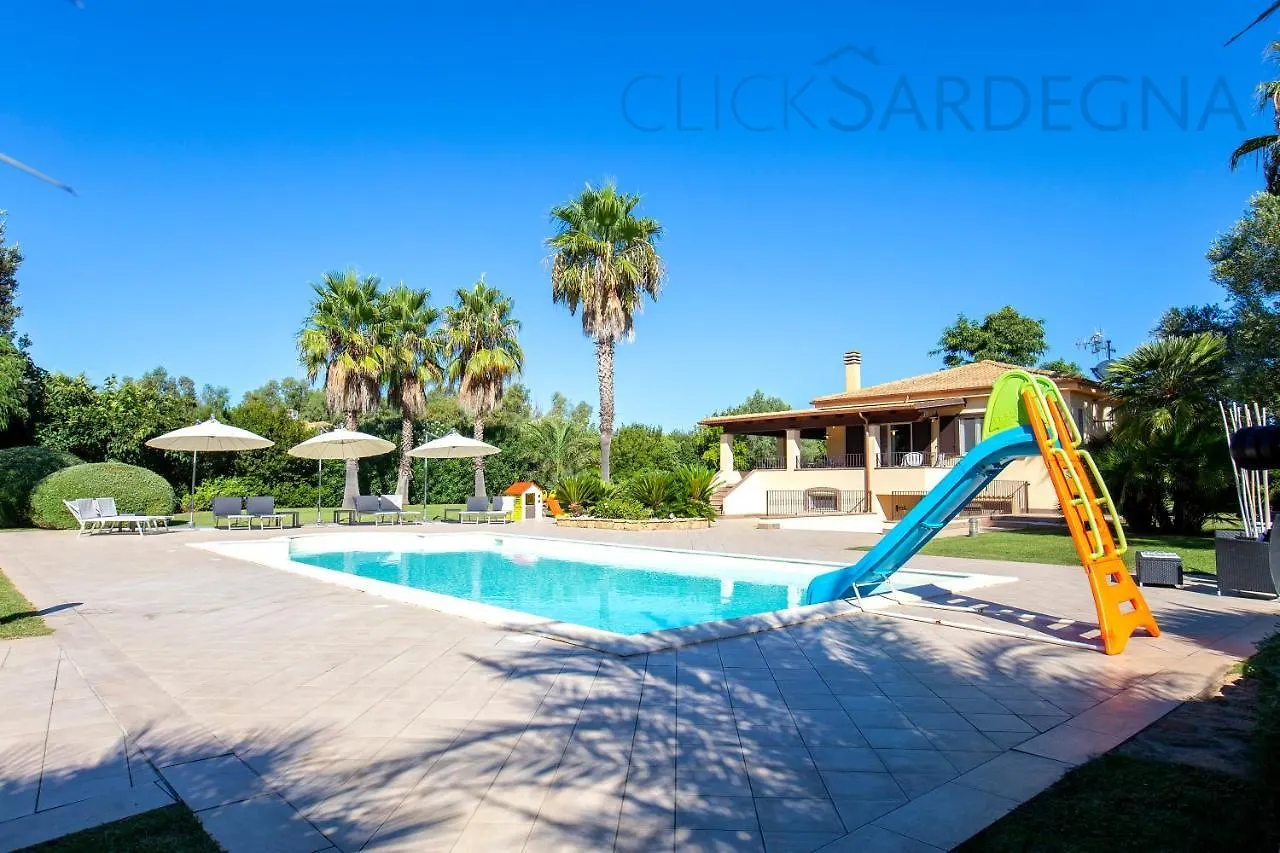 Villa Paradiso With Swimming Pool Large Garden And Tennis Court Alghero