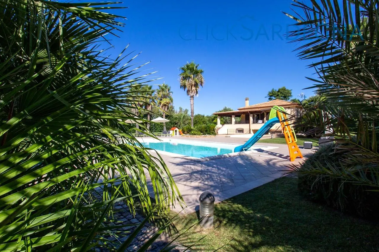 Villa Paradiso With Swimming Pool Large Garden And Tennis Court Alghero