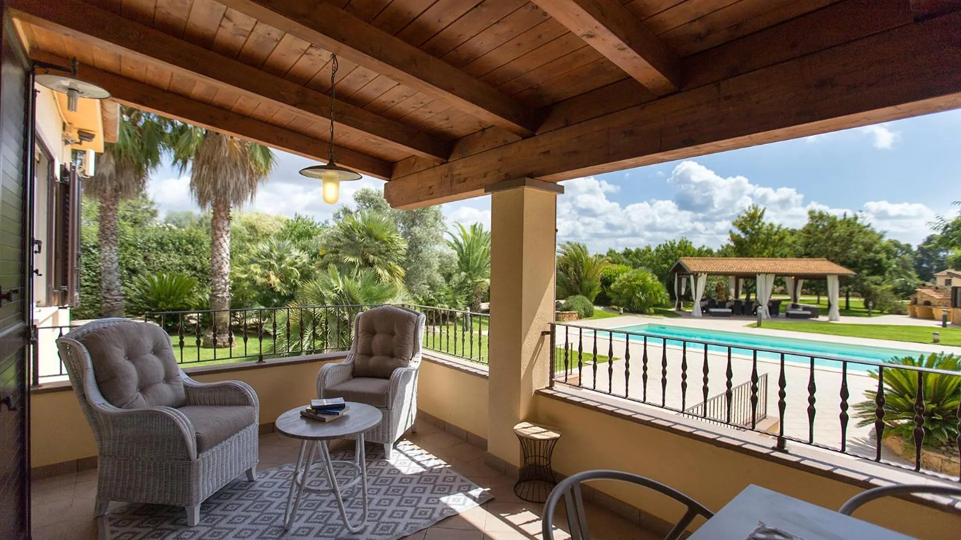 Villa Paradiso With Swimming Pool Large Garden And Tennis Court ألغيرو إيطاليا