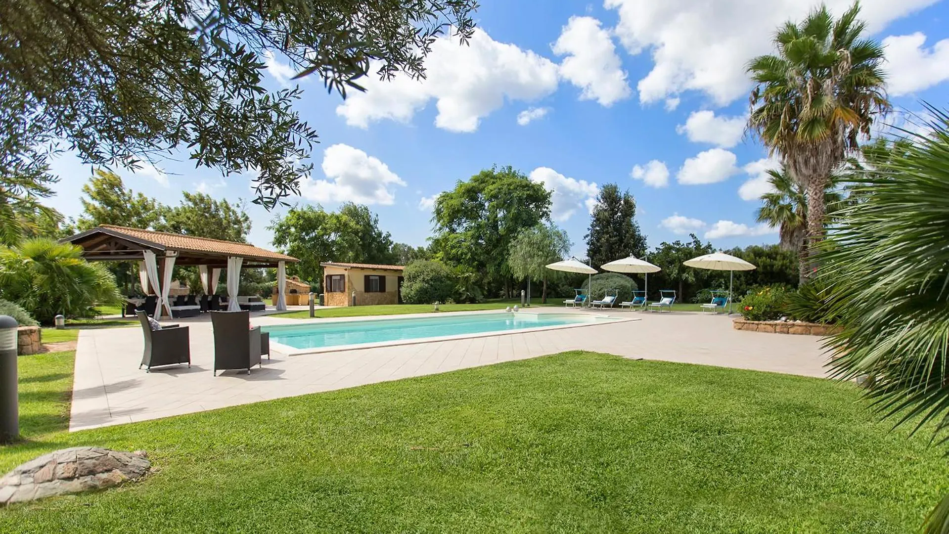 Villa Paradiso With Swimming Pool Large Garden And Tennis Court ألغيرو 0*,