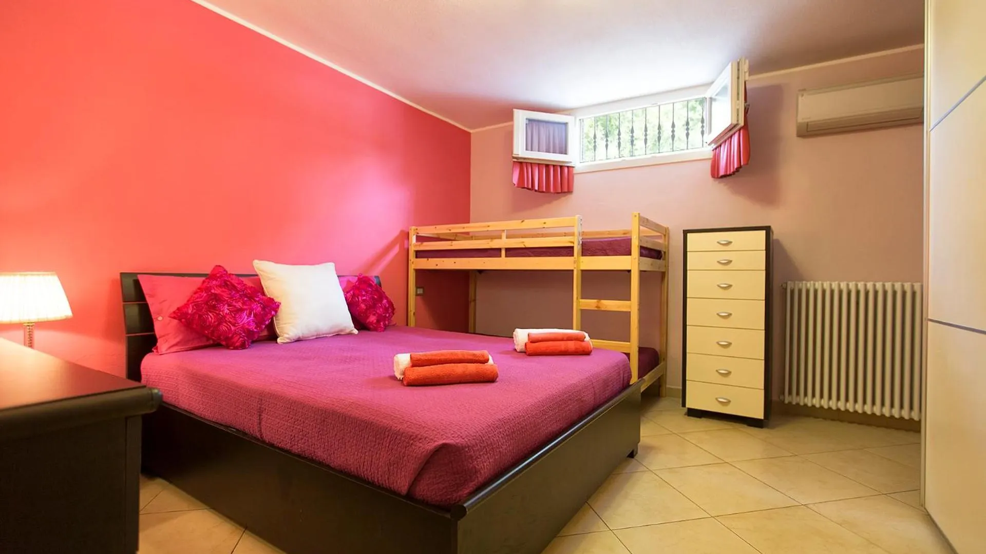 Villa Paradiso With Swimming Pool Large Garden And Tennis Court Alghero Italien