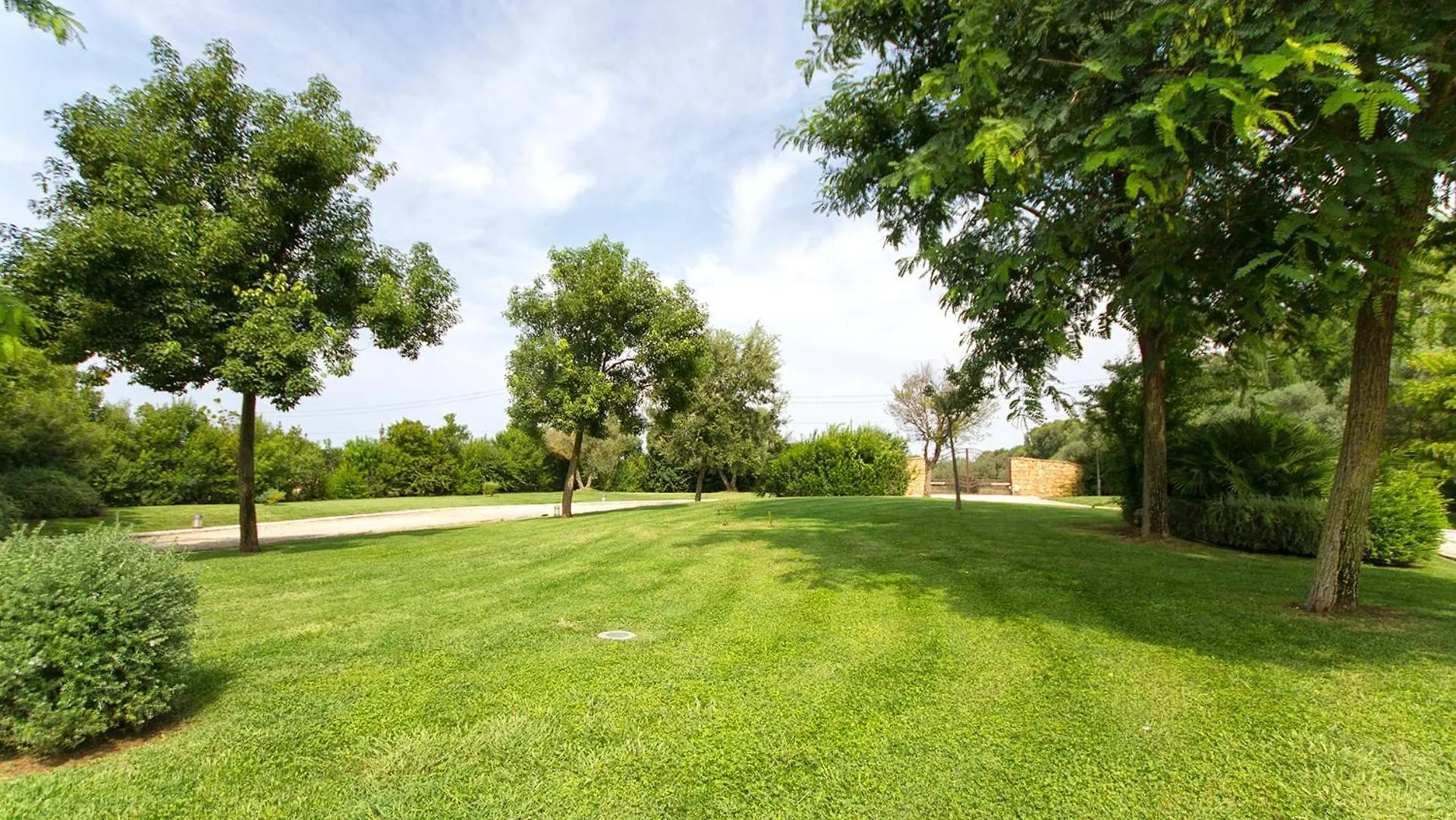 Villa Paradiso With Swimming Pool Large Garden And Tennis Court Alghero Italien