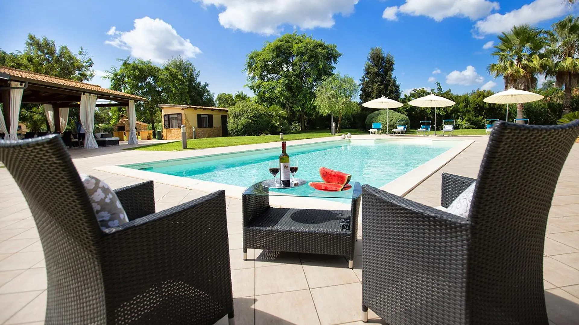 Villa Paradiso With Swimming Pool Large Garden And Tennis Court ألغيرو 0*,  إيطاليا