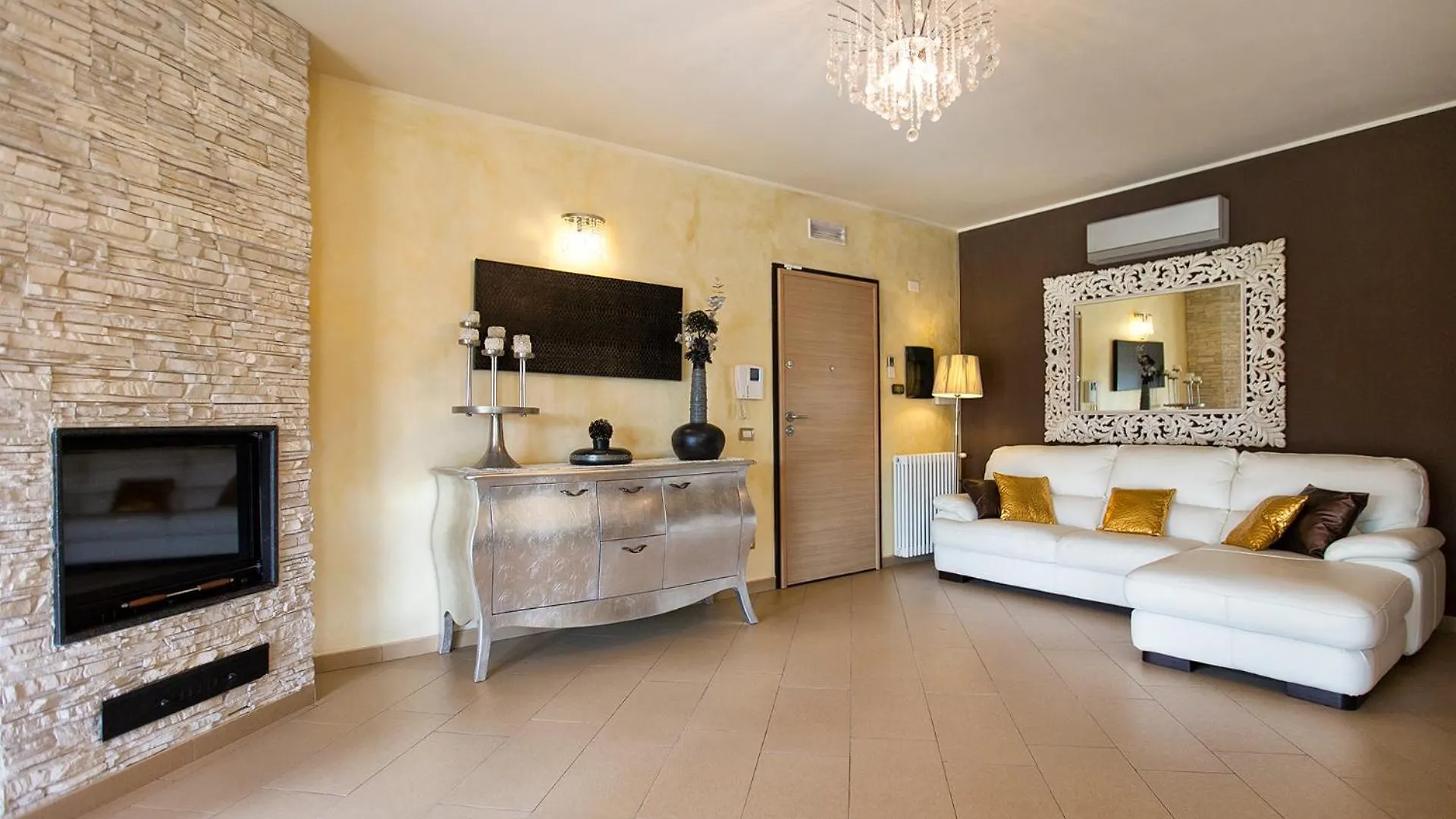 Villa Paradiso With Swimming Pool Large Garden And Tennis Court ألغيرو